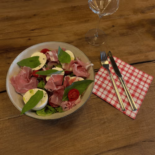 Insalata Bufala e Crudo