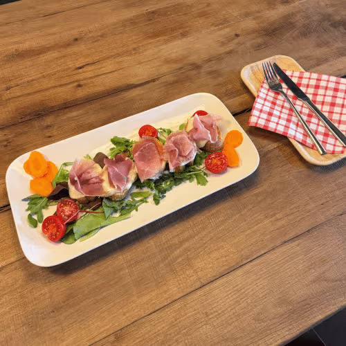 Bruschetta Prosiutto e Mozzarella