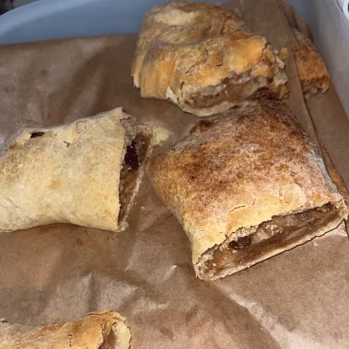Hausgemachter Apfelstrudel