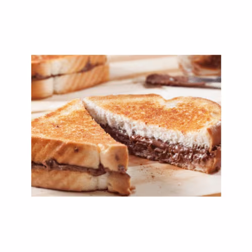 Semmel mit Käse und Nutella