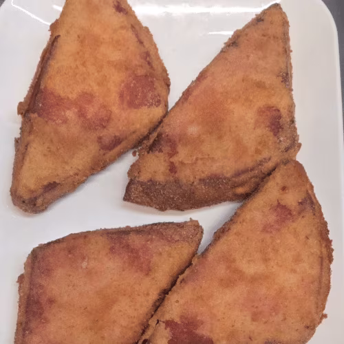 Leberkäse Gebackene mit pommes und free coca cola dose