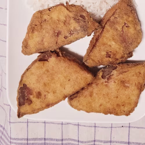 Käse-Leberkäse Gebackene mit pommes und free coca cola dose