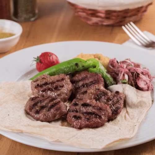 Kinder Menü Izgara Köfte