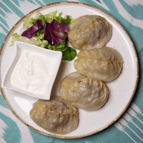 Manti (gefüllte Teigtaschen)