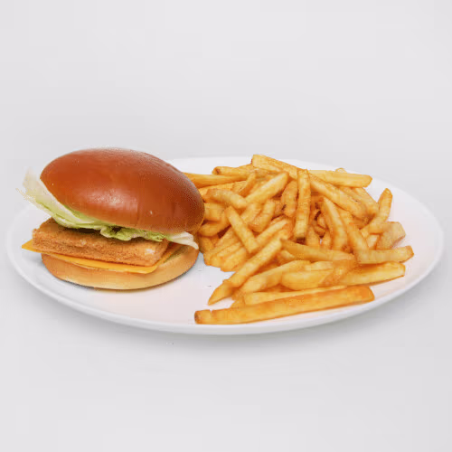 L Fisch Burger mit Crispy Fries Pommes
