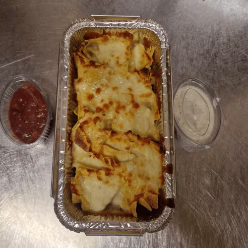 Nachos mit Käse überbacken