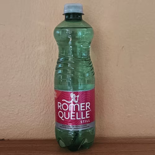 Mineralwasser 0,5l