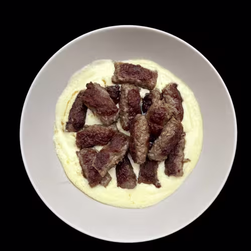 Cevapcici in Kajmak