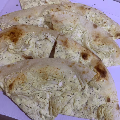 Manaqisch Käse (2 Stück)