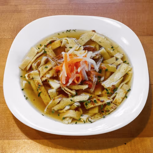 Rindsuppe mit Frittaten