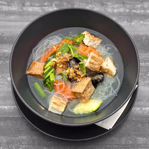 Glasnudelsuppe mit Gemüse