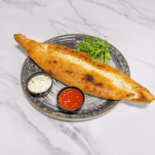 Pizza-Rolle mit Salami