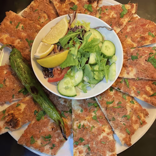 Pide mit Faschiertem