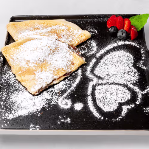 Palatschinken mit Marillenmarmelade (2 Stück)