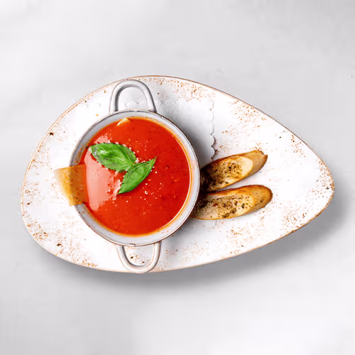Zuppa di Pomodoro con crostini e crema burrata