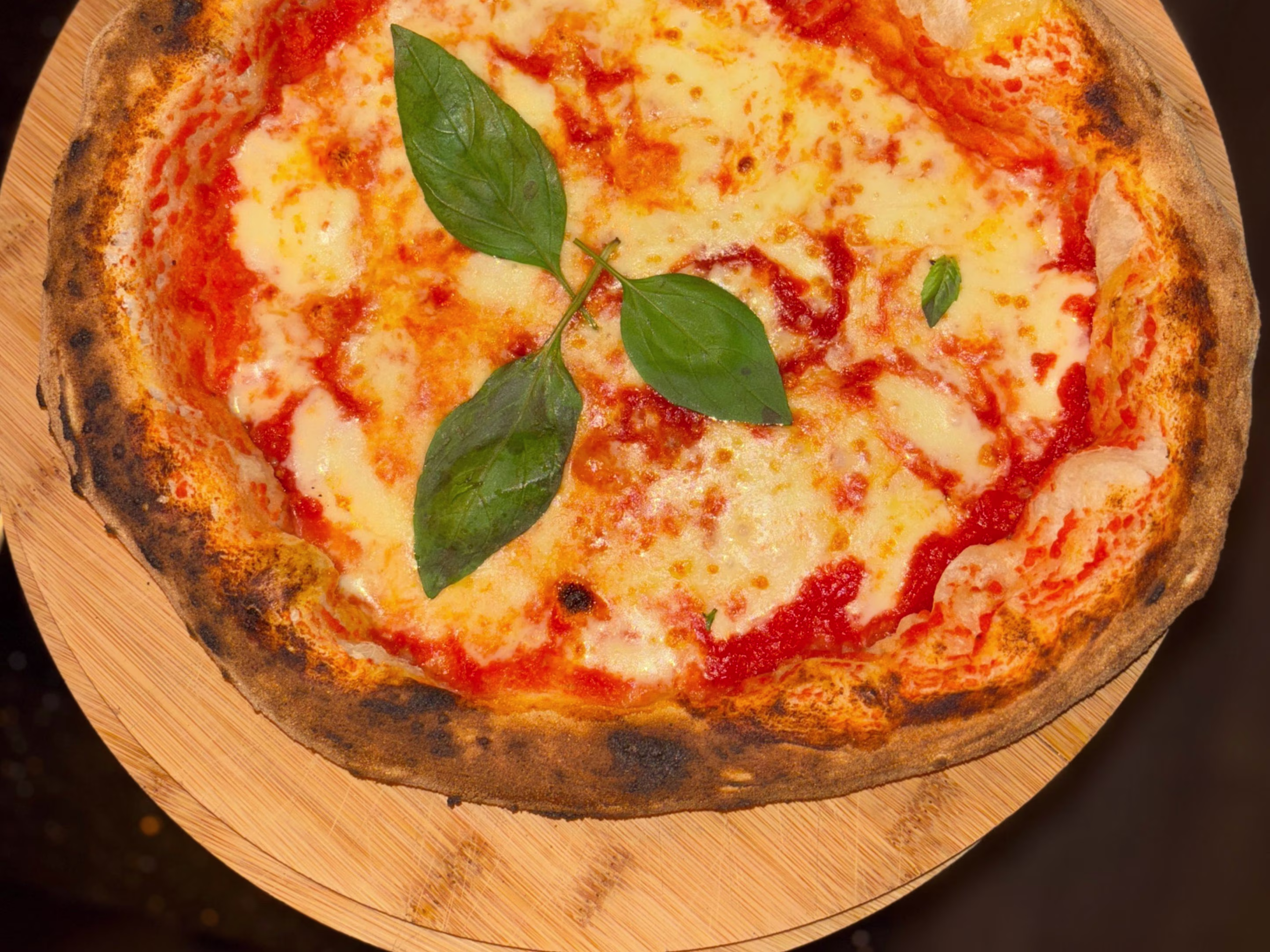 Pizza Provola e Pepe