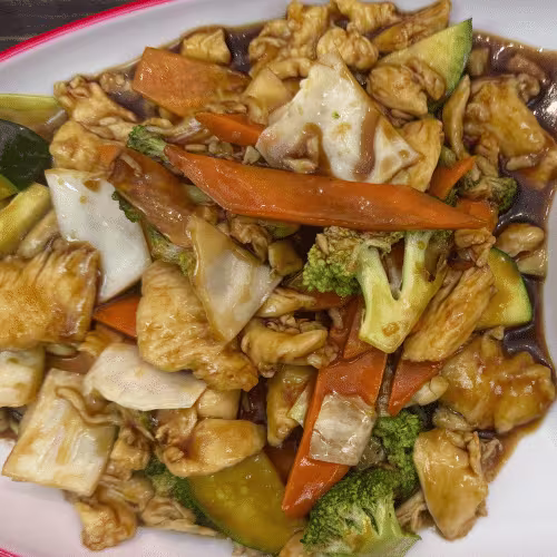 Huhn mit Wokgemüse nach Sichuan Art , dazu Reis