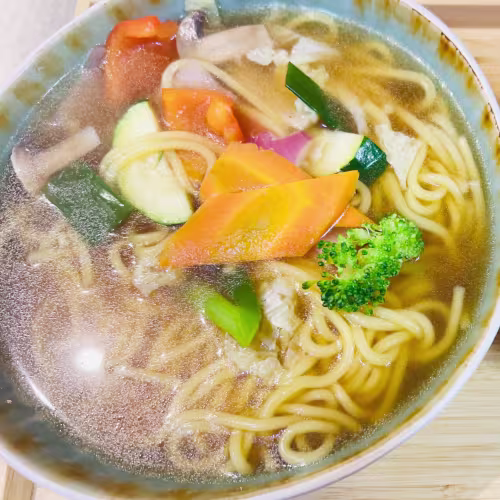 Klare Nudelsuppe