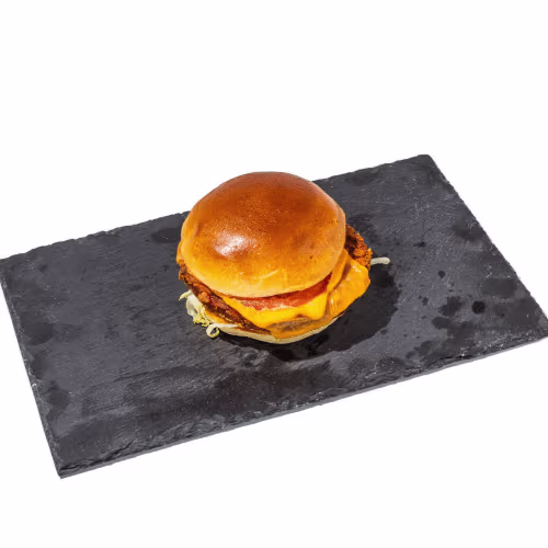 Crunchy Chicken Burger mit Cheddar-Käse