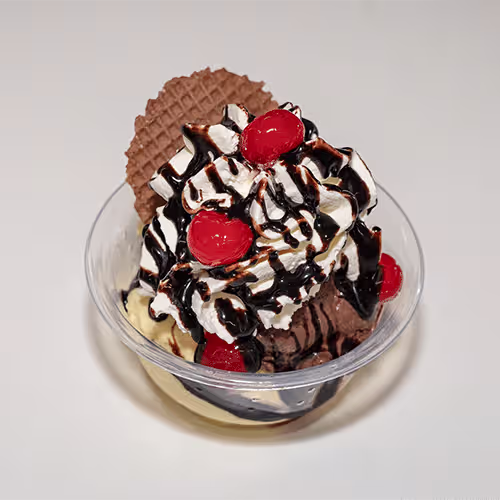 Schwarzwälder-Eisbecher