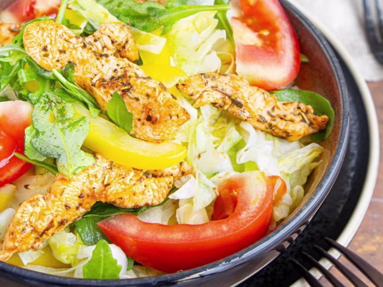 Hühnerstreifen Salat