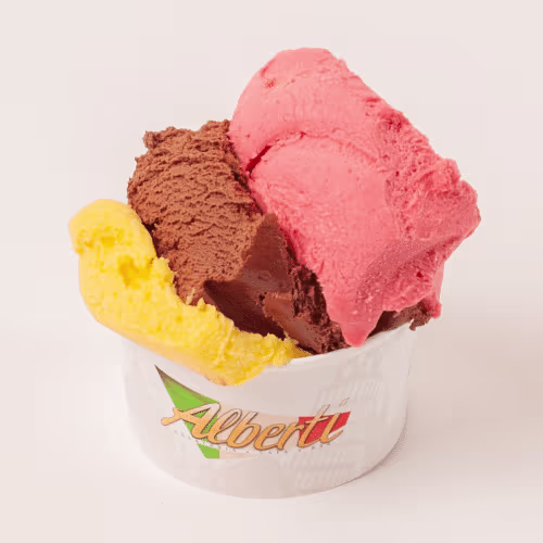 Eisbecher mit 3 Eissorten nach Wahl