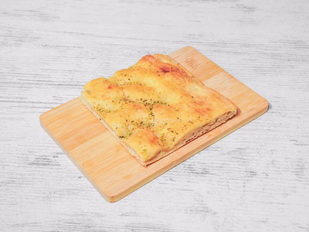 weiße Focaccia mit Salz, Öl, Oregano