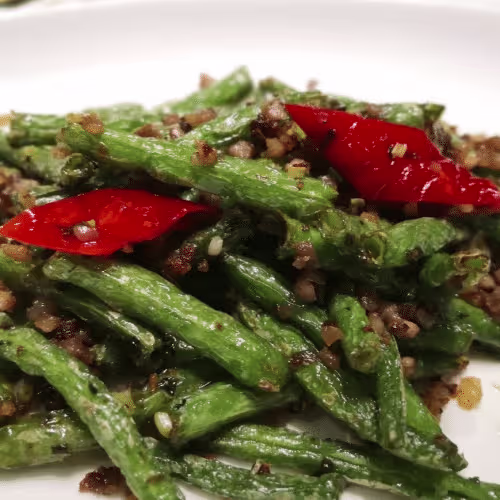 Ganbian Fisolen mit fermentiertem Gemüse