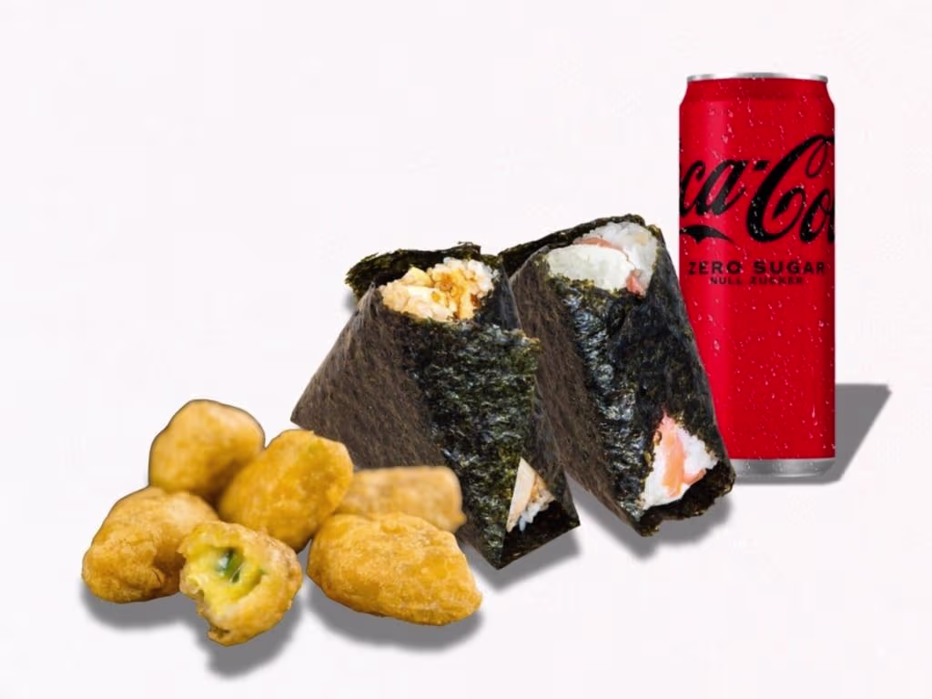 2 Onigiri nach Wahl - 6 Stück Chili Cheese Nuggets - 1 Getränk