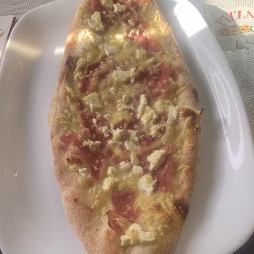 Schinken Schafkäse Pide