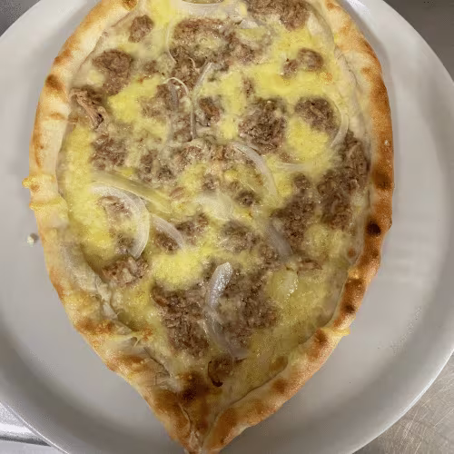 Thunfisch Pide