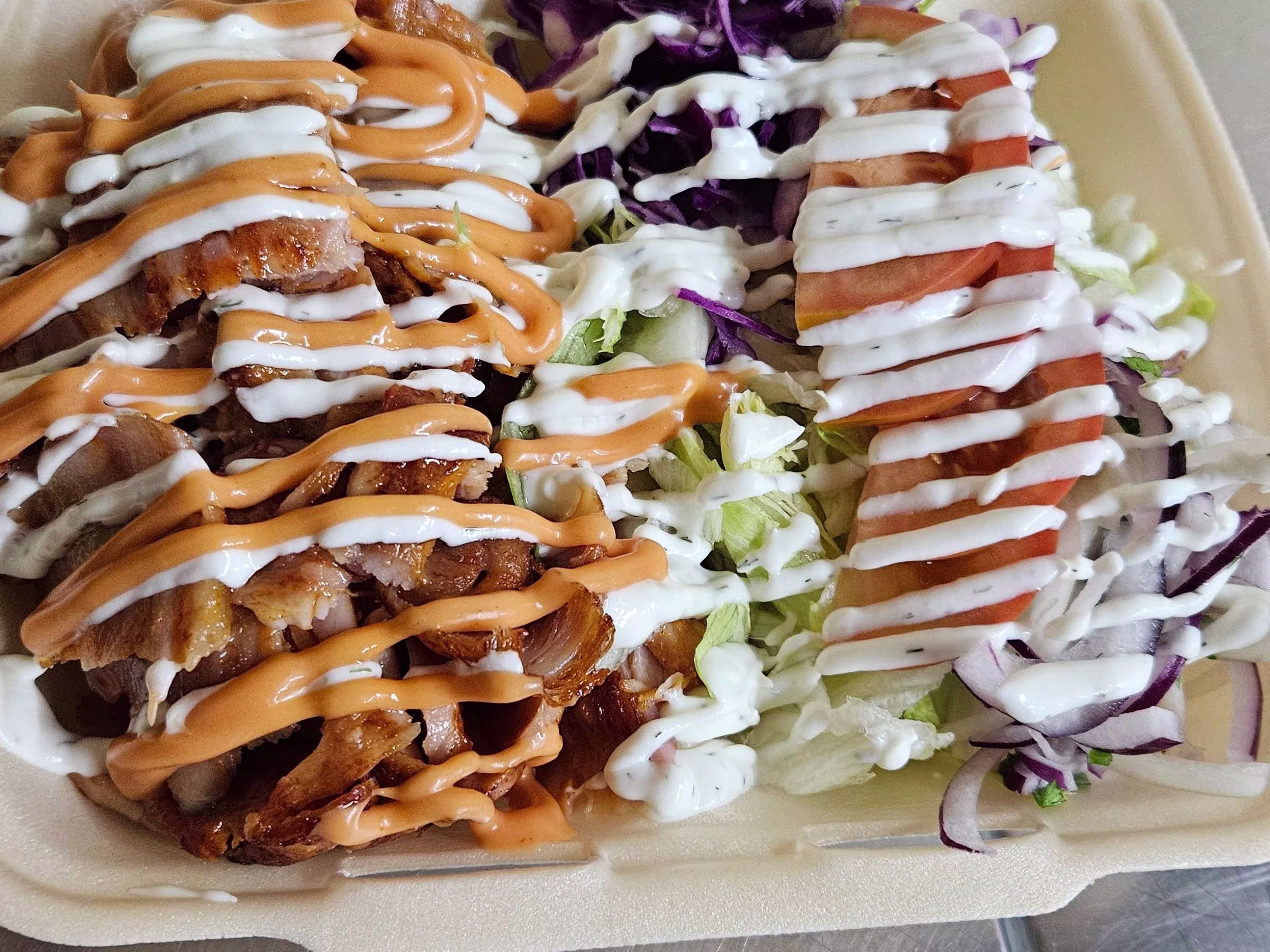 Kebap Box mit Salat oder Pommes