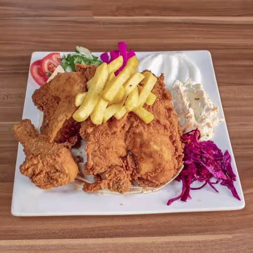 Gebratenes Hühnerfilet Salat