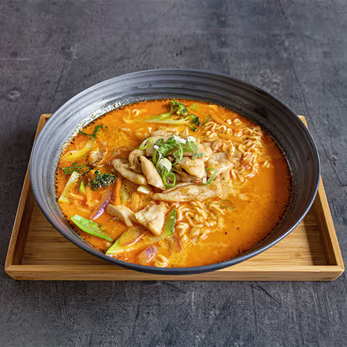 Thai Ramen mit Hühnerfleisch