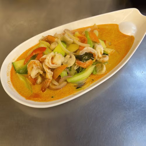 Garnelen mit rotem Curry (scharf)