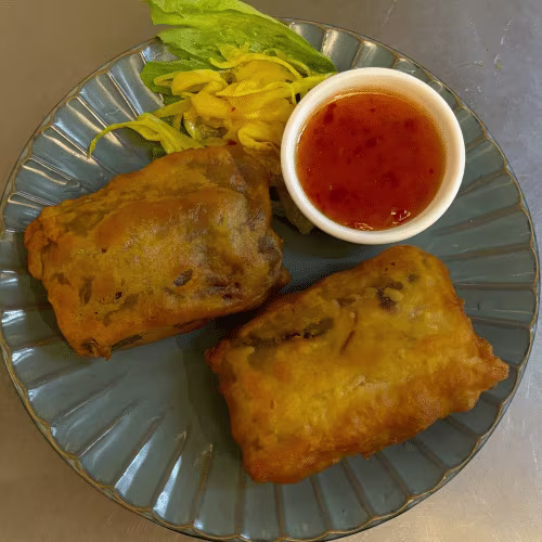 Thai Frühlingsrollen mit Gemüse (Hausgemachte 2 Stück, scharf)