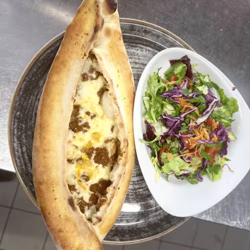Pide Bolognese