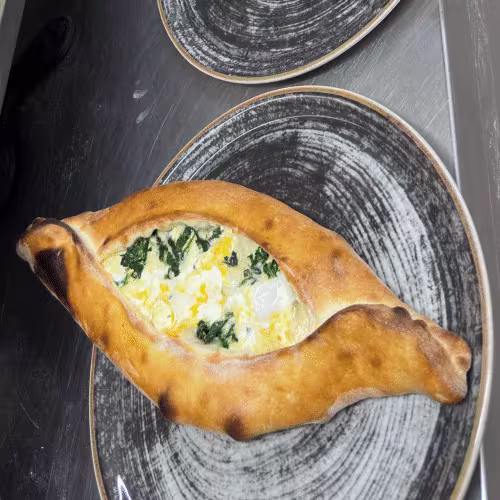 Pide Spinat (vegetarisch)