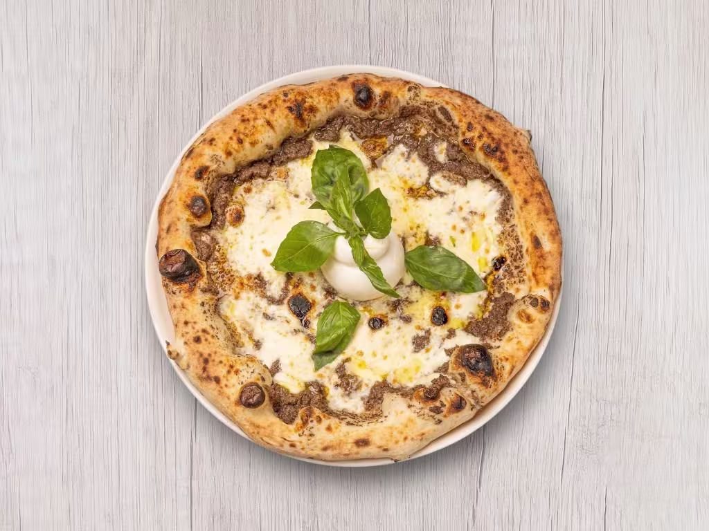 Pizza al Tartufo con Burrata