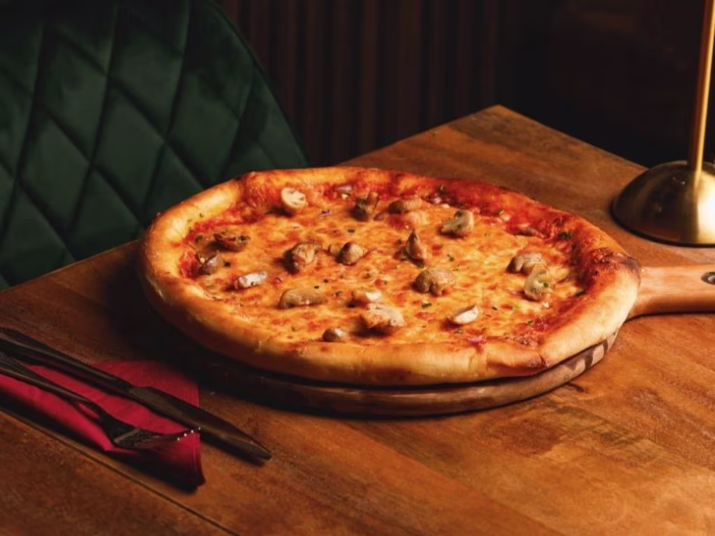 Pizza Funghi