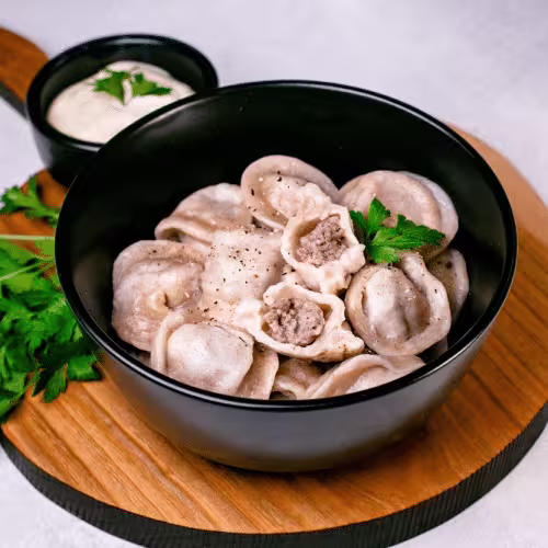 Pelmeni mit Schweinefleisch