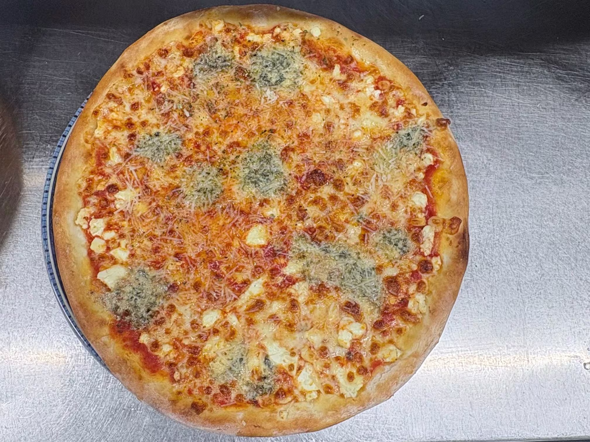 Pizza Quattro Formaggio (vegetarisch)