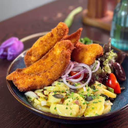 Steirischer Backhendlsalat