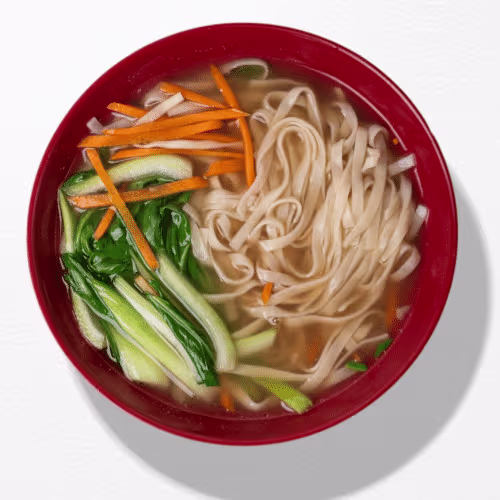 Japanische Ramen Nudelsuppe mit Gemüse