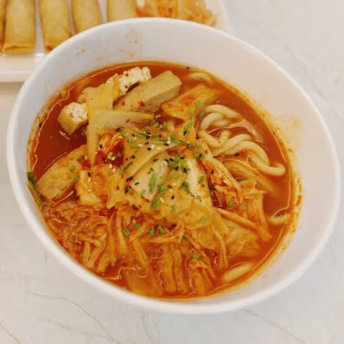 N2a Udon-Nudelsuppe mit Kimchi