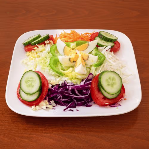 Gemischter Salat mit Ei