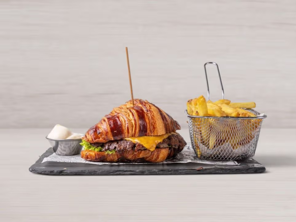 Croissant Burger