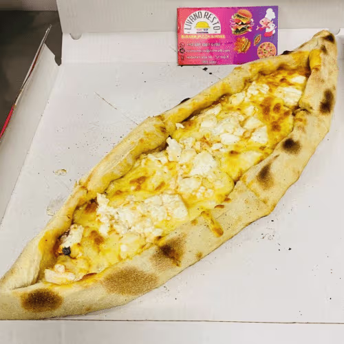 Pide Schafskäse