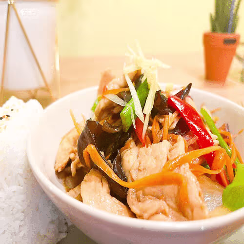 Gai Pad Khing