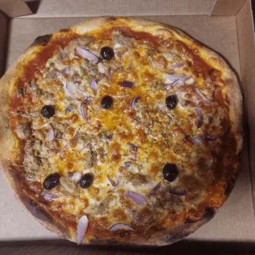 Pizza Al Tonno